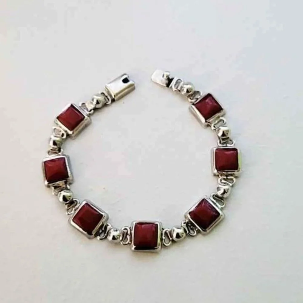 Sterling Silver Beautiful Red Coral Bracelet - Picture 3 of 8